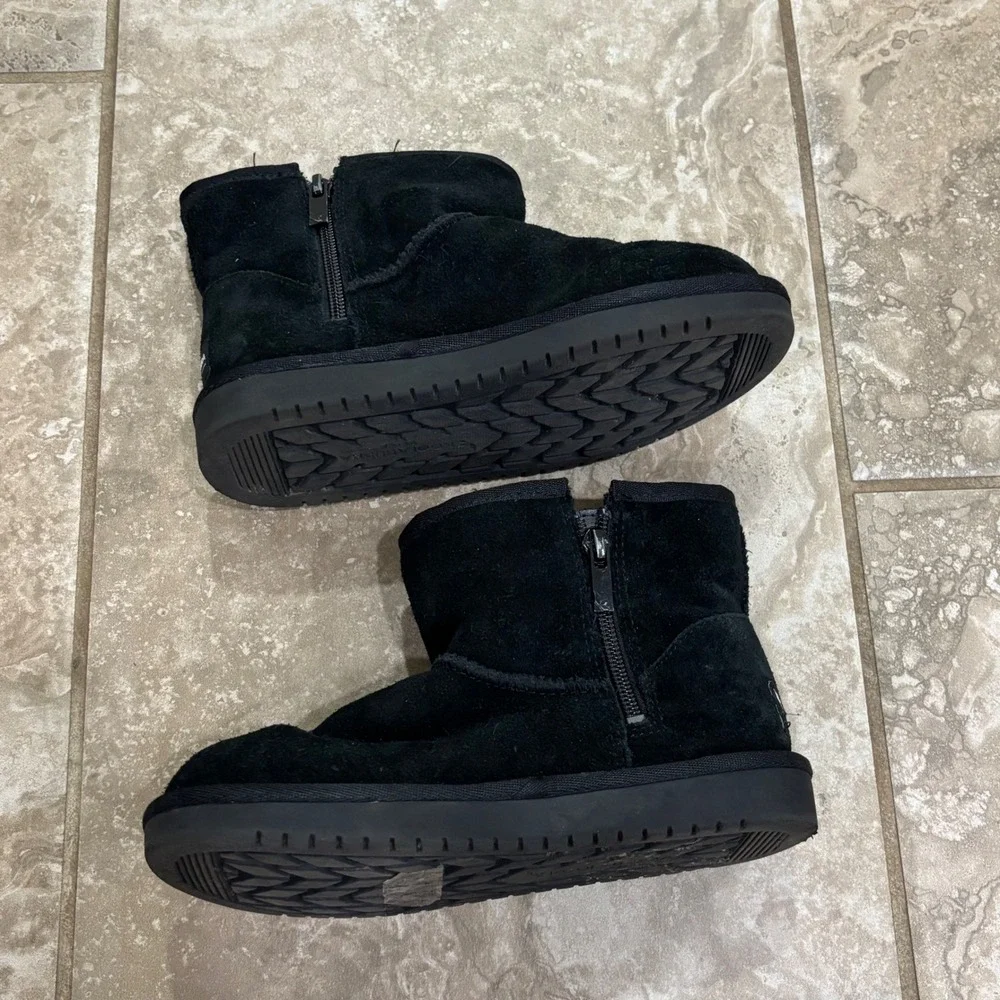 Koolaburra by UGG Victoria Black Suede Bow Short Boots Kids 13 1117810